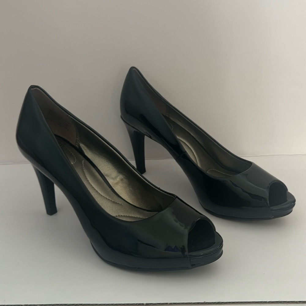 Brand New Peep Toe Heels